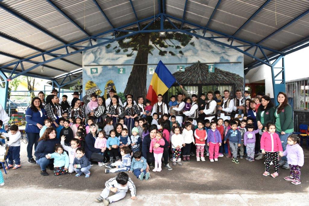 Ansamblul Folcloric Sinca Noua in Macul Chile 2017, Reprezentatie la Gradinita EL RANCHITO